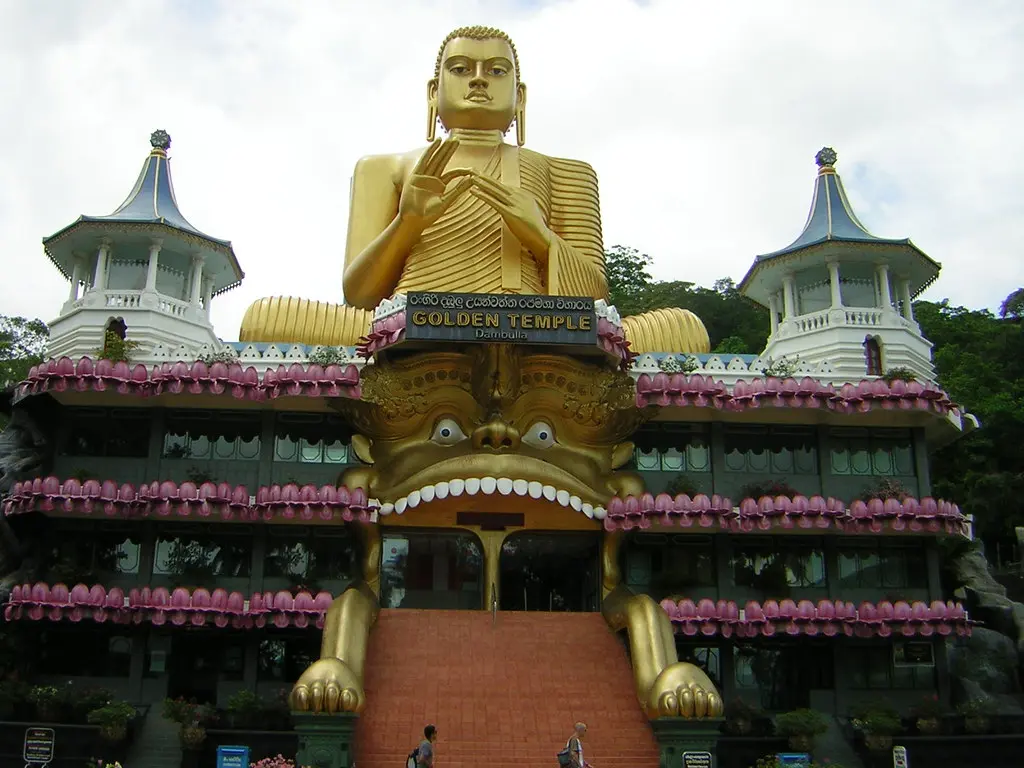 Dambulla Cave Temple
